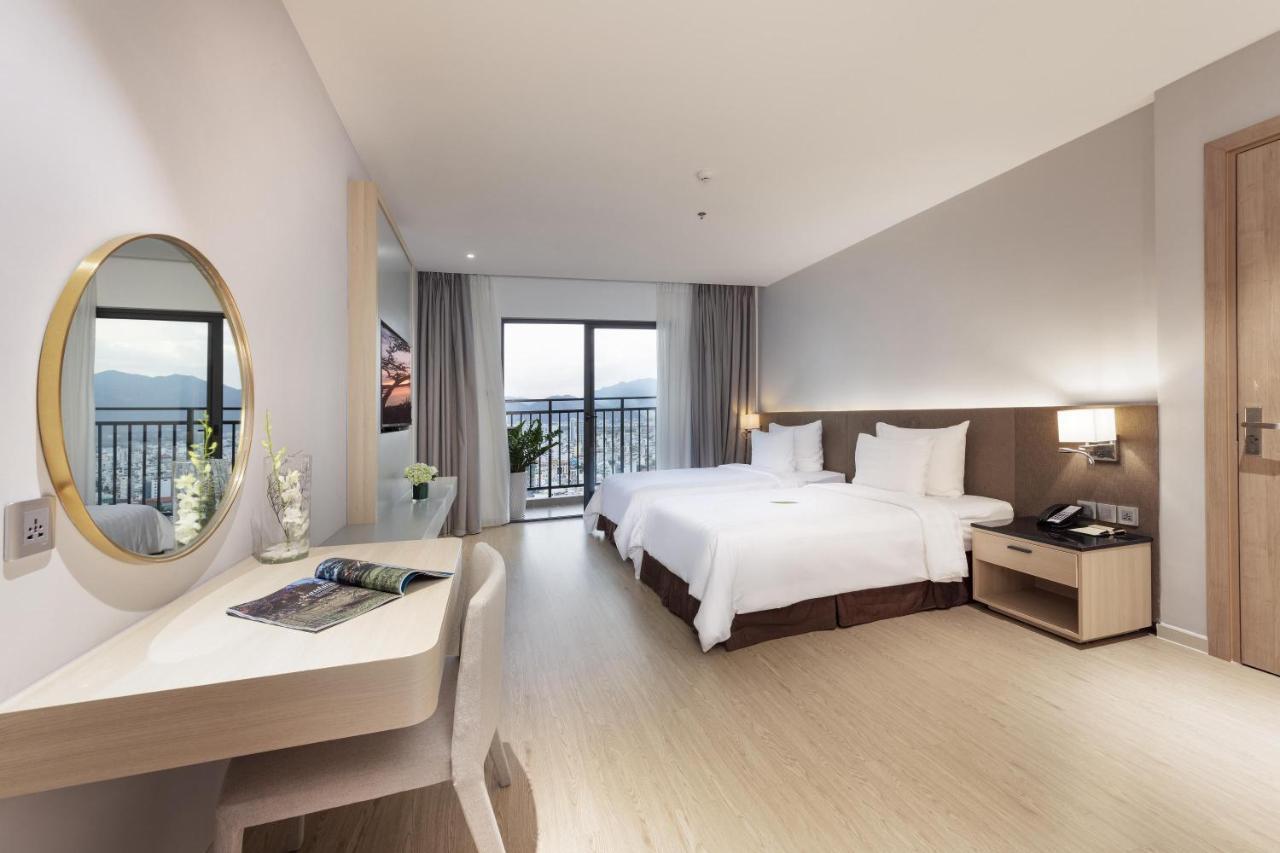 Dqua Hotel На Транг Екстериор снимка