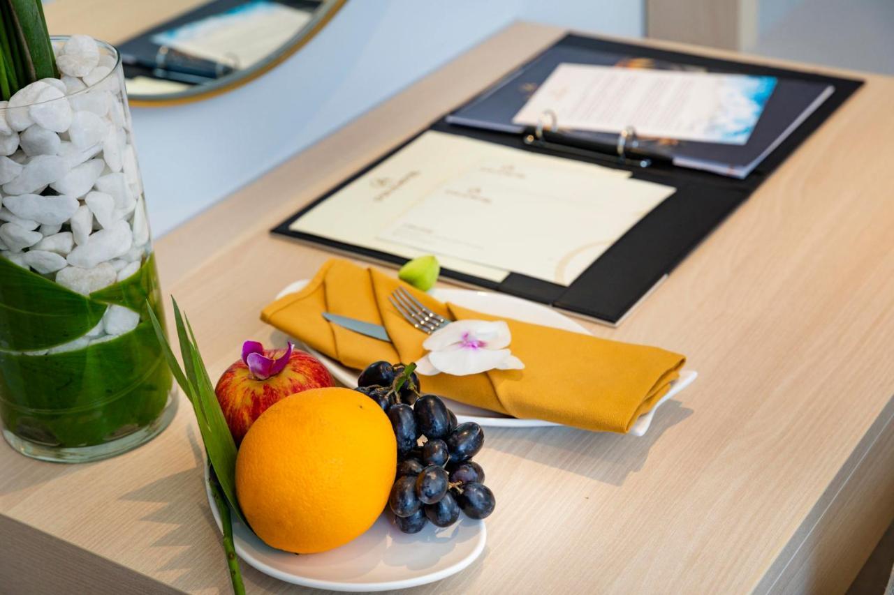 Dqua Hotel На Транг Екстериор снимка