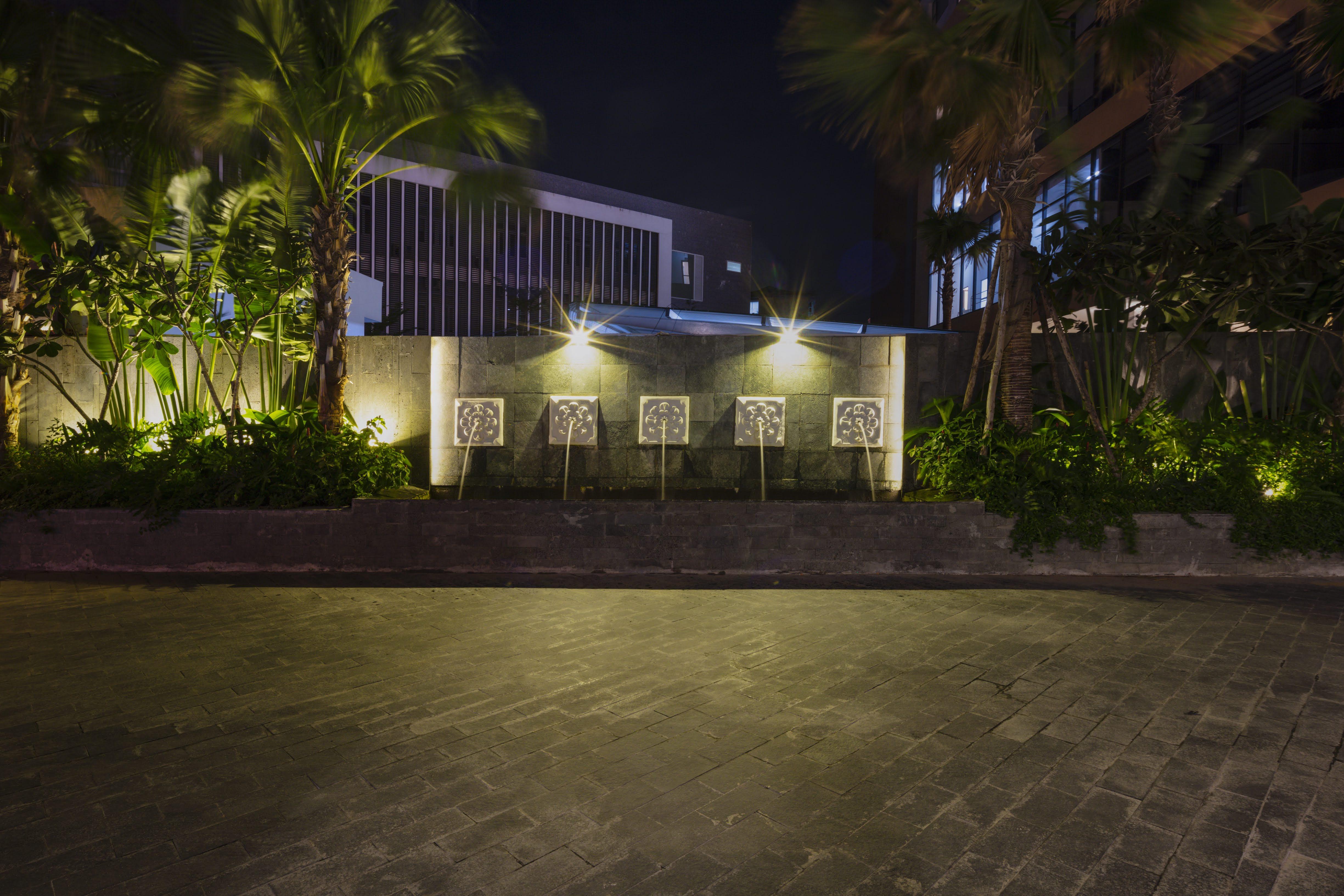 Dqua Hotel На Транг Екстериор снимка
