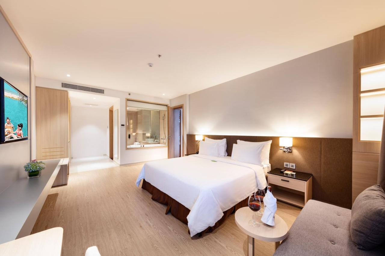Dqua Hotel На Транг Екстериор снимка