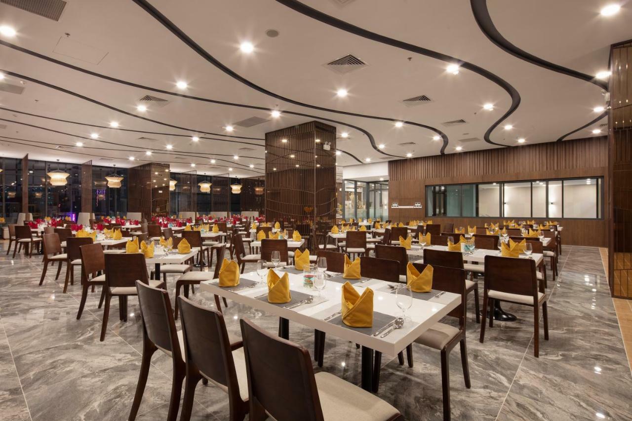 Dqua Hotel На Транг Екстериор снимка