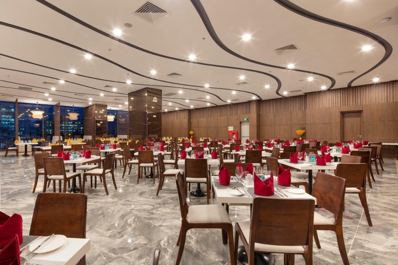 Dqua Hotel На Транг Екстериор снимка